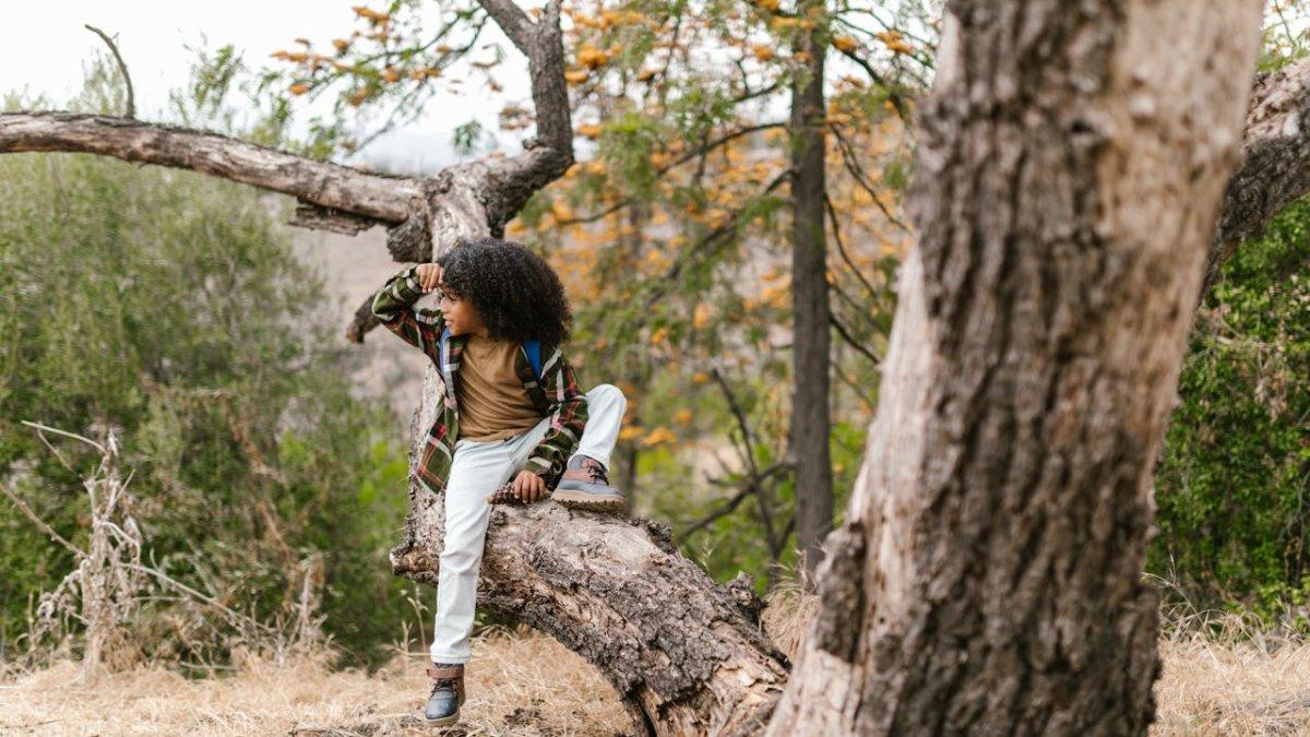 Anak Sering Jatuh Belum Tentu Karena Ceroboh