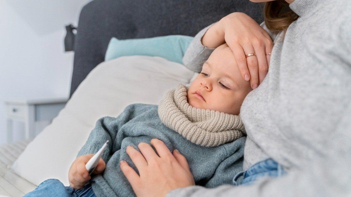 Napas Si Kecil Bunyi Ngik-ngik? Kenali Gejala dan Pemicu Asma pada Anak